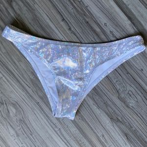 Holographic rave bottoms